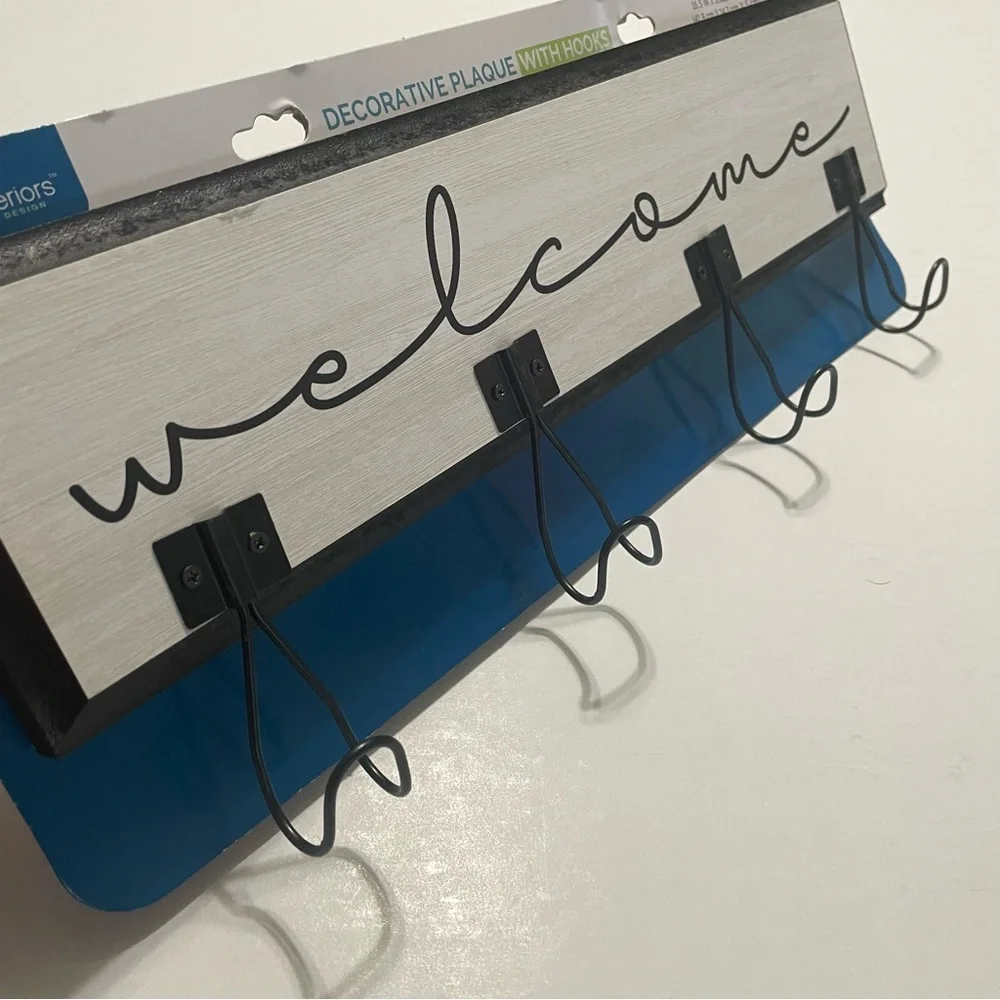 Elegant Welcome‎ Wall Hook Rack - Black and Cream